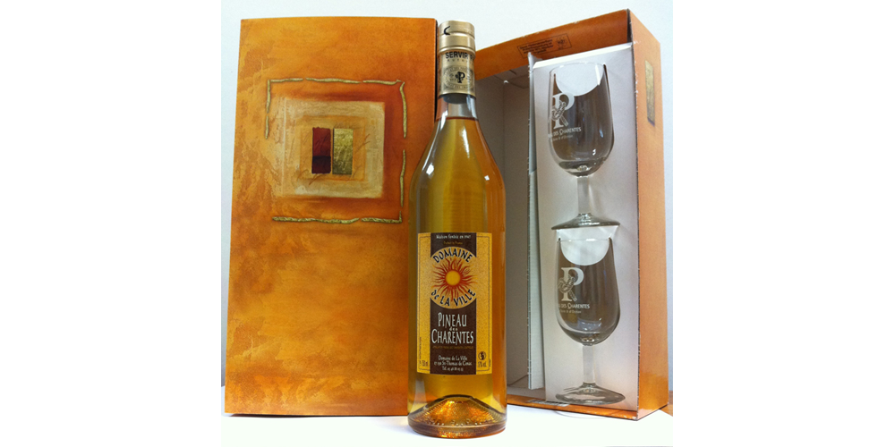 bouteille-pineau-des-charentes-coffret-traditionnel-blanc